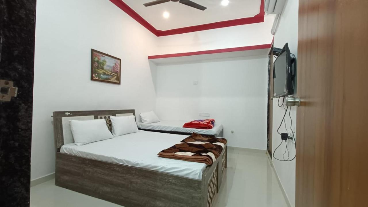 Mahadev Premium Homestay Garudeshwar Exteriör bild