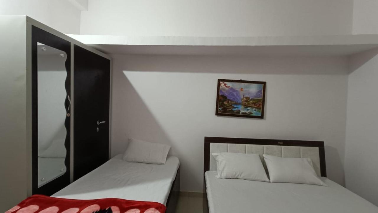 Mahadev Premium Homestay Garudeshwar Exteriör bild